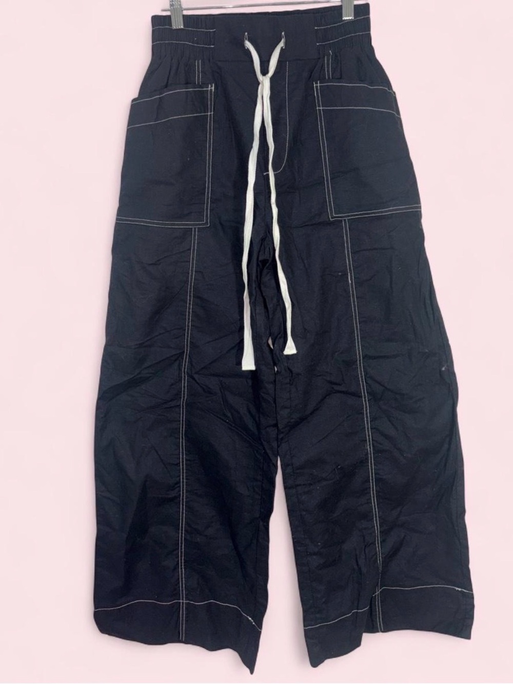 entro Black Wide-Leg Drawstring Joggers with Contrast Stitching